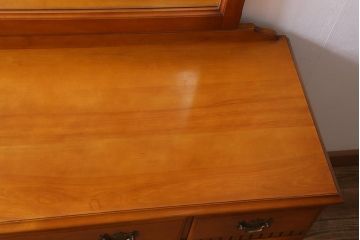 中古　横浜ダニエル(daniel)　アーリーアメリカン エレガントな佇まいが魅力のドレッサー(定価約60万円)(鏡台)(R-042645)