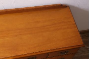 中古　横浜ダニエル(daniel)　アーリーアメリカン　A-104横長整理タンス　エレガントな佇まいが魅力のチェスト(定価約50万円)(引き出し)(R-042647)