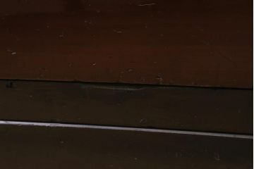 アンティーク家具　明治大正期　天板リメイク　漆塗りがきれいな会津箪笥(テレビ台、衣装箪笥、リビングボード、チェスト、引き出し)(R-042651)