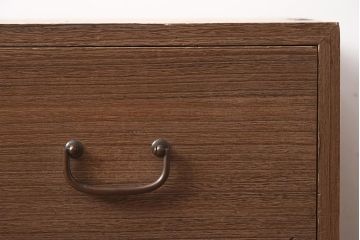 レトロ家具　昭和中期　桐材　引き出し2杯　素朴でシンプルな佇まいが魅力の衣装箪笥(引き出し、ローチェスト)(R-042657)