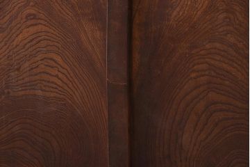 アンティーク家具　大正昭和初期　前面ケヤキ材　落ち着きのある佇まいが魅力の関東水屋箪笥(重ね戸棚、収納棚、キャビネット)(R-042662)