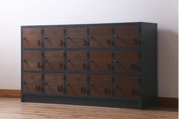 ラフジュ工房オリジナル　3×5マス　古材リメイク　ヒノキ無垢材・ラワン古材　ビンテージ風のペイントマス目棚・右開き(収納棚、ロッカー、下駄箱)(R-042666)