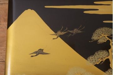 アンティーク雑貨　明治期　金彩鶴蒔絵　五ツ組木製重箱(お重、漆器)(R-042667)