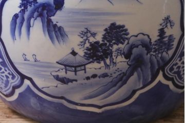 アンティーク雑貨　昭和中期　山水図　和モダンな瀬戸火鉢(鉢カバー)(R-042676)