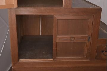 アンティーク家具　明治大正期　主要部ヒノキ材　関西　上品な和の雰囲気が魅力の階段箪笥(時代箪笥)(R-042679)
