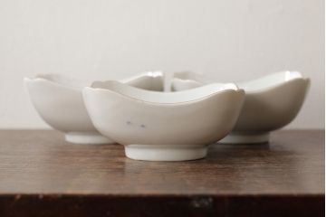 アンティーク雑貨　明治大正期　伊万里焼山水図染付向付3点セット(小皿、和食器)(R-042693)