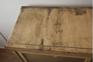 アンティーク家具　シャビーシックな空間におすすめな味わい深いガラスケース(ショーケース、陳列棚)(R-042704)