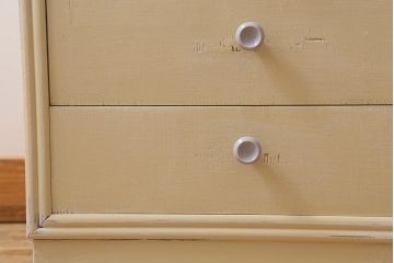 ビンテージ家具　柔らかいペイントカラーのレトロなキャビネット(戸棚、収納棚)(R-042705)