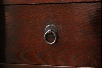 アンティーク家具　特注　明治期　総欅(ケヤキ)材　閂(かんぬき)付き　意匠金具が目を惹く仙台箪笥(衣裳箪笥、時代箪笥)(R-042708)