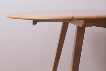ヴィンテージ家具　イギリスビンテージ　ERCOL(アーコール)　ウィンザードロップリーフテーブル(バタフライテーブル、ラウンドテーブル)(R-042709)