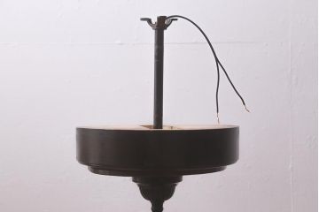 アンティーク照明　大正昭和初期　桐紋・菊紋入り　激レア品!大正ロマンスタイルにぴったりのシャンデリア(3灯、天井照明、吊り下げ照明)(R-042711)