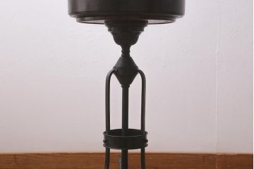 アンティーク照明　大正昭和初期　桐紋・菊紋入り　激レア品!大正ロマンスタイルにぴったりのシャンデリア(3灯、天井照明、吊り下げ照明)(R-042711)