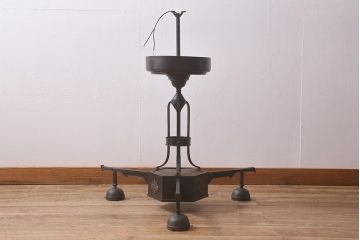 アンティーク照明　大正昭和初期　桐紋・菊紋入り　激レア品!大正ロマンスタイルにぴったりのシャンデリア(3灯、天井照明、吊り下げ照明)(R-042711)