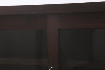 アンティーク家具　引き出し付き　和の雰囲気漂うガラス戸棚(収納棚、キャビネット)(R-042712)