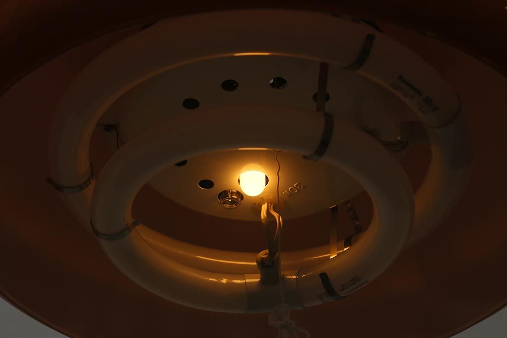 ヴィンテージ照明　三菱電機　レトロポップなデザインが魅力のペンダントライト(天井照明、ビンテージ)(R-042717)