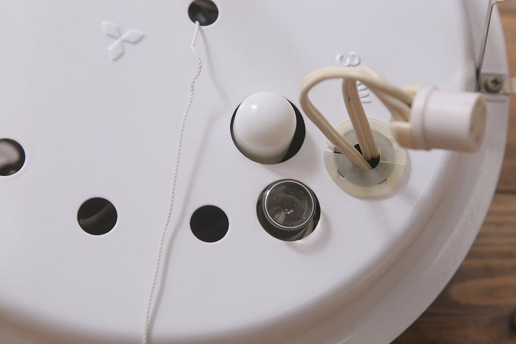 ヴィンテージ照明　三菱電機　レトロポップなデザインが魅力のペンダントライト(天井照明、ビンテージ)(R-042717)