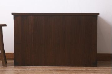 アンティーク家具　明治大正期　天板リメイク　木瓜(もっこう)引手と凝ったデザインの座金が目を引く時代箪笥ローチェスト(ローボード、引き出し、衣装箪笥、タンス)(R-042719)