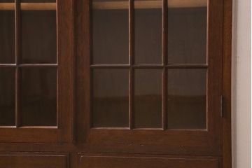 レトロ家具　昭和正期　上手物　透かし彫りの意匠がおしゃれなナラ材製の本箱(ブックケース、収納棚、飾り棚、キャビネット)(R-042721)