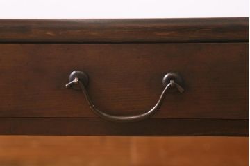 レトロ家具　明治大正期　ヒノキ材　ノスタルジックな雰囲気漂う上品な文机(両袖机、ローテーブル)(R-042725)