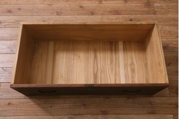 アンティーク家具　明治大正期　脚付きリメイク　引き出し1杯が珍しい!味わいが魅力の箪笥ローボード(テレビ台、ローチェスト、引き出し)(R-042726)