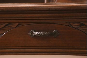 アンティーク家具　フランスアンティーク　マホガニー材　オーバル型のミラーが目を引く優美な佇まいのドレッサー(鏡台)(R-042727)