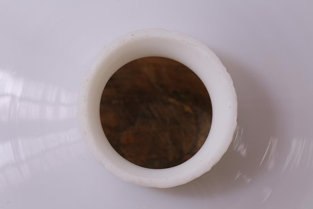 アンティーク照明　戦前　昔懐かしい白い平笠シェードの吊り下げ照明(天井照明、電笠、ペンダントライト)(R-042732)