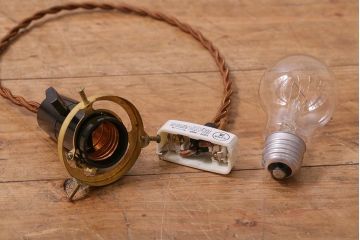 アンティーク照明　戦前　大正昭和初期　色絵磁器花文電笠　シェード(ノリタケ?、ペンダントライト、天井照明)(R-042735)