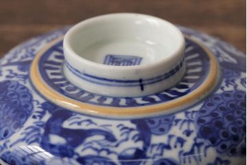 古民具・骨董　明治期　伊万里焼　染付蓋茶碗2客セット(和食器)(R-042741)