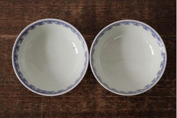 古民具・骨董　明治期　伊万里焼　染付蓋茶碗2客セット(和食器)(R-042741)