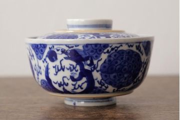 古民具・骨董　明治期　伊万里焼　染付蓋茶碗2客セット(和食器)(R-042741)