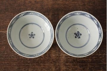 古民具・骨董　江戸期　古伊万里　青磁染付蓋茶碗2客セット(和食器)(R-042742)