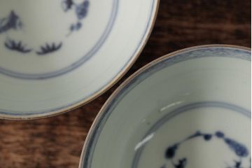 江戸期　古伊万里　瑠璃金彩花文蓋茶碗2客セット(和食器)(R-042746)