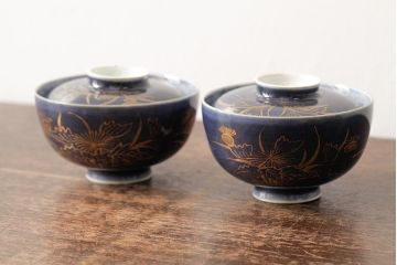 江戸期　古伊万里　瑠璃金彩花文蓋茶碗2客セット(和食器)(R-042747)