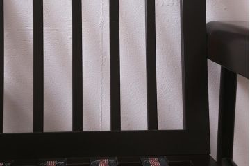ビンテージ家具　Sampei Design Institute Tokyo(三平興業研究所)　モダンなデザインの一人掛けソファ(1Pソファ、アームソファ)(R-042752)