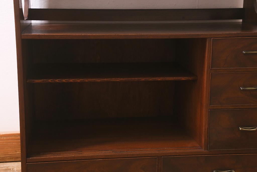 アンティーク家具　指物家具　桑・タモ・桐材　品の良い作りが魅力的な上手物の飾り棚(戸棚、収納棚)(R-042754)