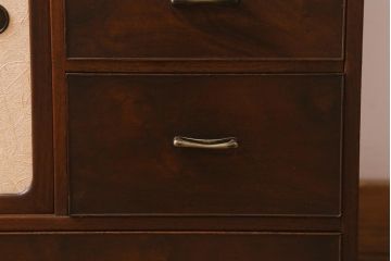 アンティーク家具　指物家具　桑・タモ・桐材　品の良い作りが魅力的な上手物の飾り棚(戸棚、収納棚)(R-042754)