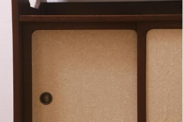 アンティーク家具　指物家具　桑・タモ・桐材　品の良い作りが魅力的な上手物の飾り棚(戸棚、収納棚)(R-042754)