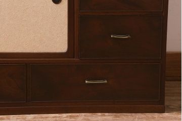 アンティーク家具　指物家具　桑・タモ・桐材　品の良い作りが魅力的な上手物の飾り棚(戸棚、収納棚)(R-042754)