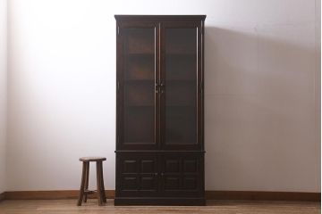 中古　希少な廃盤品!!　北海道民芸家具　OM158　品のある空間づくりにおすすめな飾り棚(収納棚、キャビネット)(定価約めな飾り棚(収納棚、キャビネット)(R-042756)