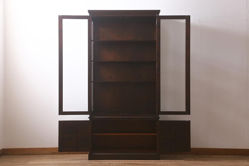 中古　希少な廃盤品!!　北海道民芸家具　OM158　品のある空間づくりにおすすめな飾り棚(収納棚、キャビネット)(定価約めな飾り棚(収納棚、キャビネット)(R-042756)