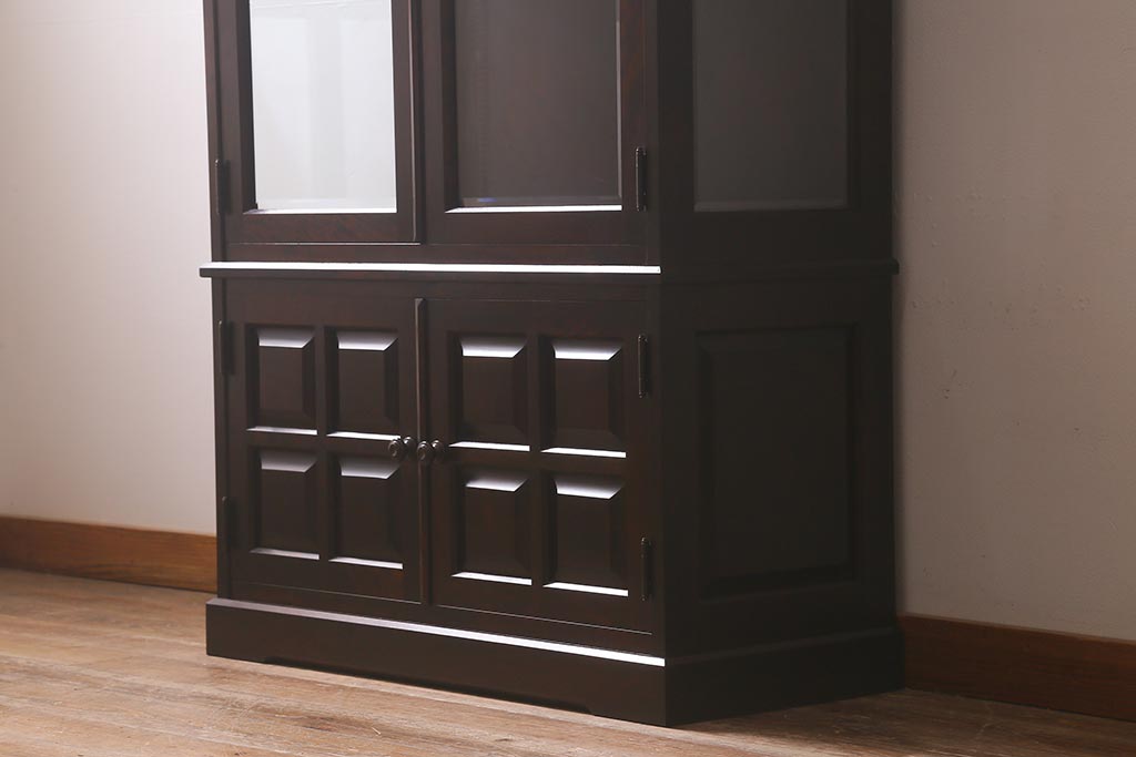 中古　希少な廃盤品!!　北海道民芸家具　OM158　品のある空間づくりにおすすめな飾り棚(収納棚、キャビネット)(定価約めな飾り棚(収納棚、キャビネット)(R-042756)