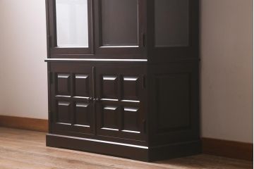 中古　希少な廃盤品!!　北海道民芸家具　OM158　品のある空間づくりにおすすめな飾り棚(収納棚、キャビネット)(定価約めな飾り棚(収納棚、キャビネット)(R-042756)