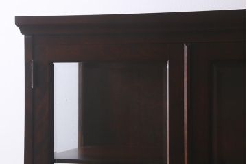 中古　希少な廃盤品!!　北海道民芸家具　OM158　品のある空間づくりにおすすめな飾り棚(収納棚、キャビネット)(定価約めな飾り棚(収納棚、キャビネット)(R-042756)