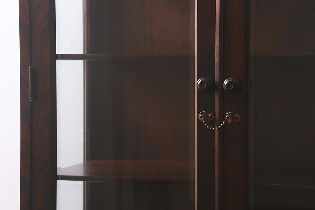 中古　希少な廃盤品!!　北海道民芸家具　OM158　品のある空間づくりにおすすめな飾り棚(収納棚、キャビネット)(定価約めな飾り棚(収納棚、キャビネット)(R-042756)