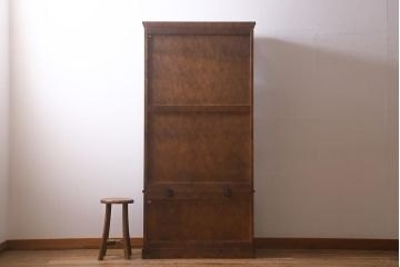 中古　希少な廃盤品!!　北海道民芸家具　OM158　品のある空間づくりにおすすめな飾り棚(収納棚、キャビネット)(定価約めな飾り棚(収納棚、キャビネット)(R-042756)