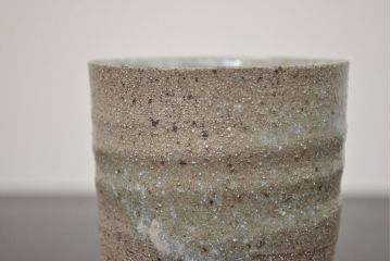 アンティーク雑貨　1968年　加守田章二作　灰釉湯呑　二客(共箱)(R-042758)