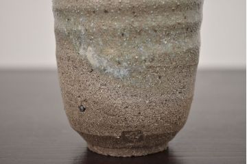 アンティーク雑貨　1968年　加守田章二作　灰釉湯呑　二客(共箱)(R-042758)