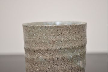 アンティーク雑貨　1968年　加守田章二作　灰釉湯呑　二客(共箱)(R-042758)