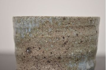 アンティーク雑貨　1968年　加守田章二作　灰釉湯呑　二客(共箱)(R-042758)