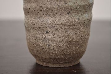 アンティーク雑貨　1968年　加守田章二作　灰釉湯呑　二客(共箱)(R-042758)